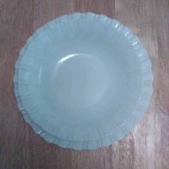 Vtg Corning & Unbranded Milk Glass Plate and Bowl - Picture 1 of 8